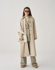 üçgen manşetli trençkot bej
